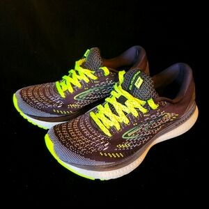 Brooks Glycerin 19 Women's Running Shoes Size 6 Black and Yellow